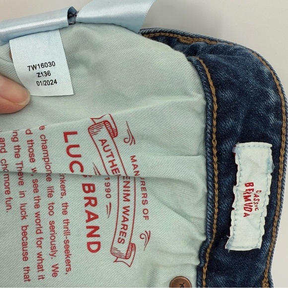 Lucky Brand Classic Bermuda Cut Off Denim Short 
S Size 8/29 - Picture 6 of 11